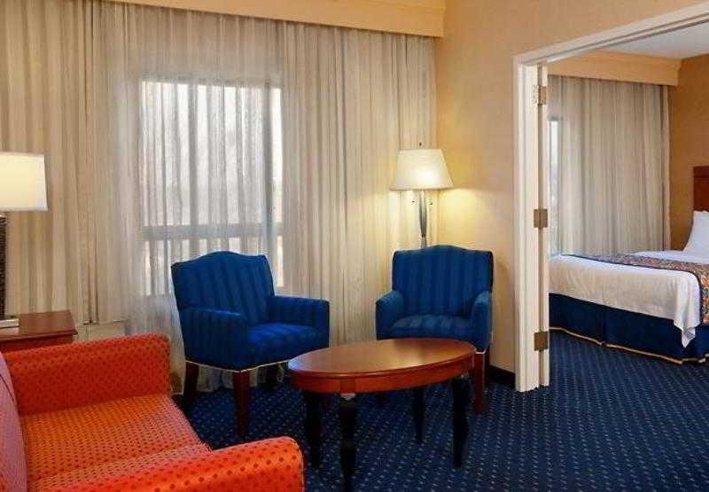 Comfort Inn & Suites Arlington Heights - Buffalo Grove Værelse billede