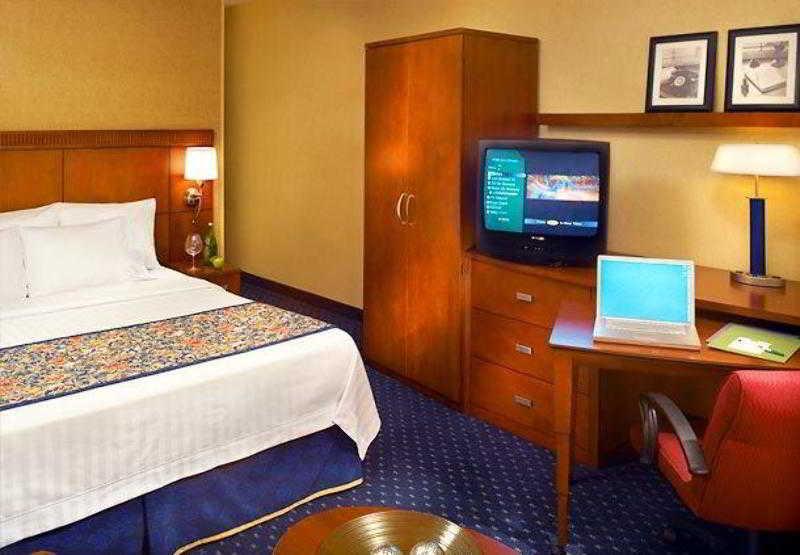 Comfort Inn & Suites Arlington Heights - Buffalo Grove Værelse billede